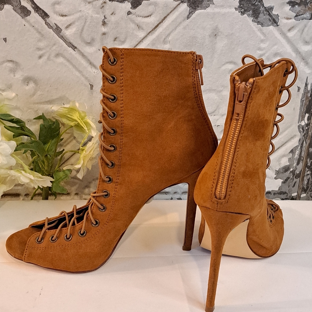 WOMEN'S LILIANA NIKIA-54 FAUX SUEDE CORSET PEEP TOE LACE UP STILLETTO BOOTIE